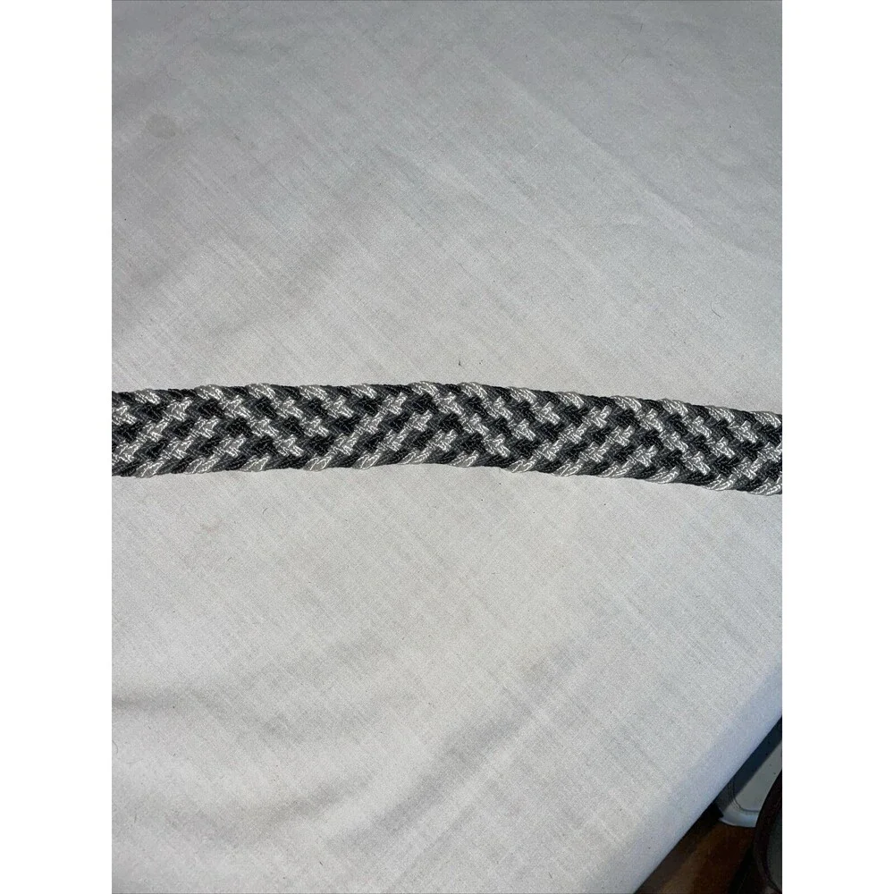 Under Armour Stretchy Belt Men’s Size 45” Gray White Fabric Adjustable Buckle